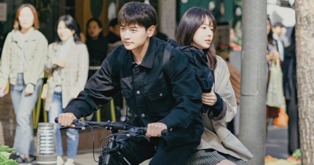 Son Na-Eun as Byeon Mi-Rae, Minho as Nam Tae-Pyeong in Romance in the House 


Image Credit: MI | SLL | JTBC | Netflix
